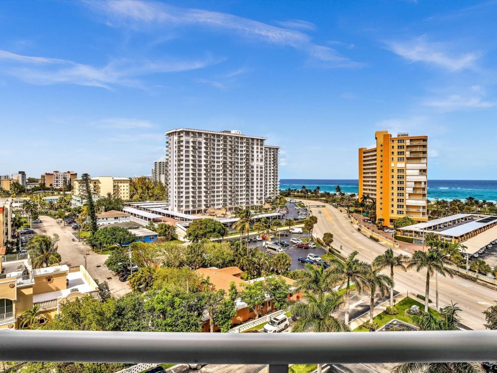 301 N Ocean Blvd 907