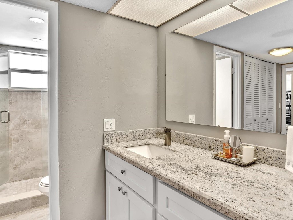 301 N Ocean Blvd 907