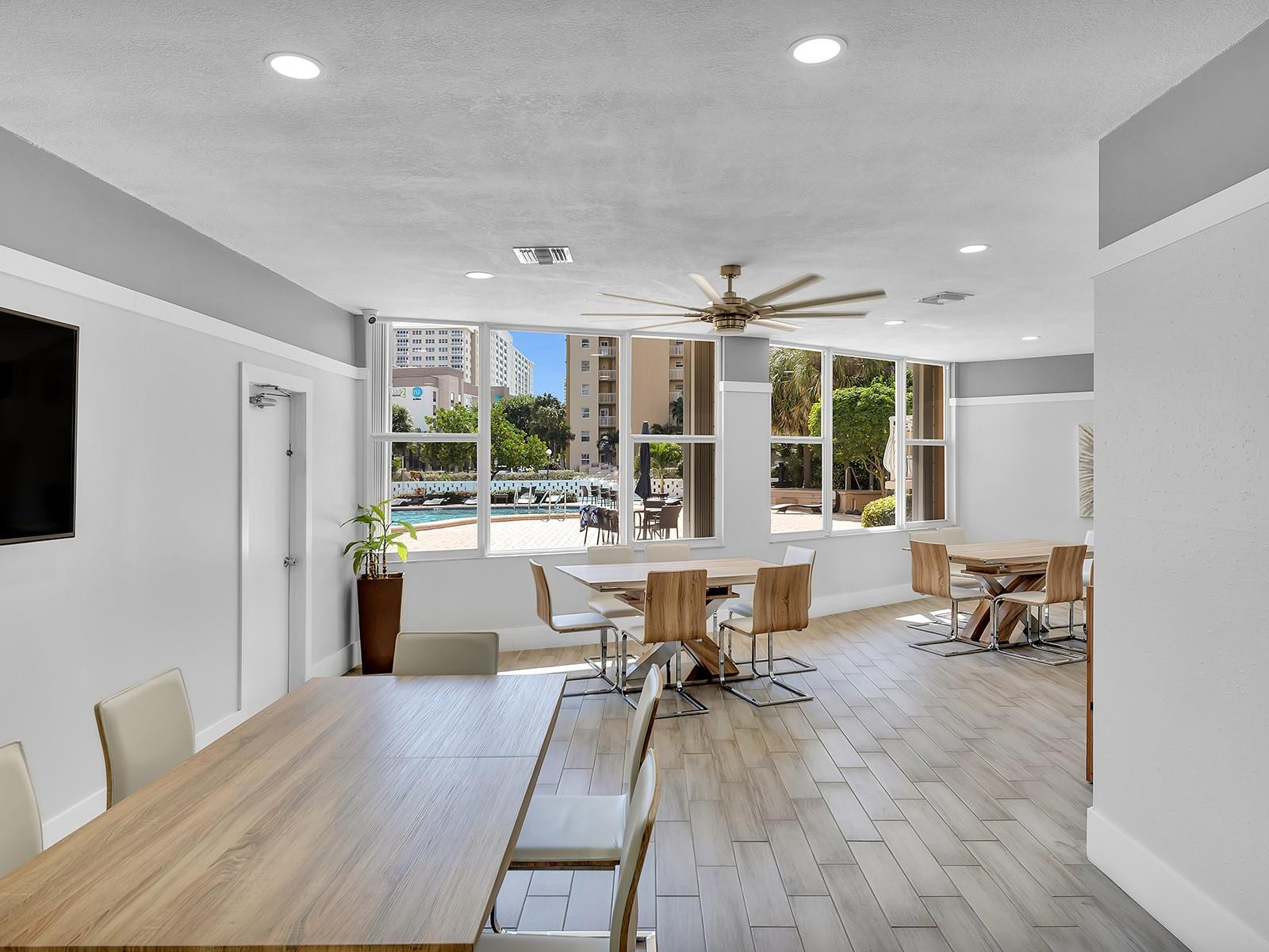 301 N Ocean Blvd 907