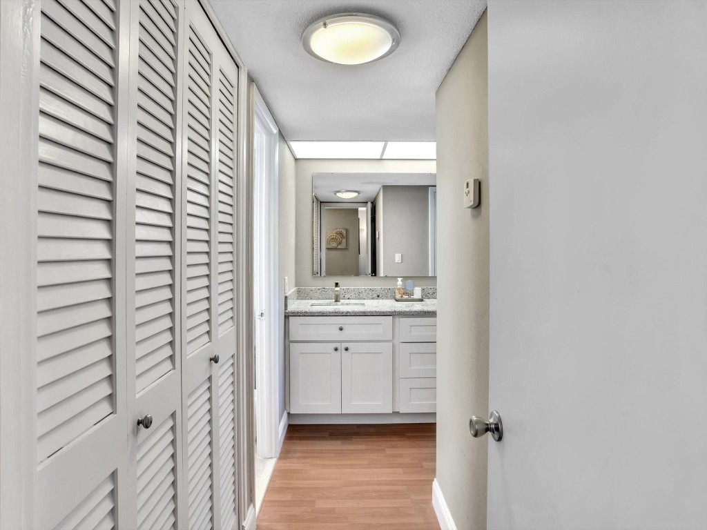 301 N Ocean Blvd 907