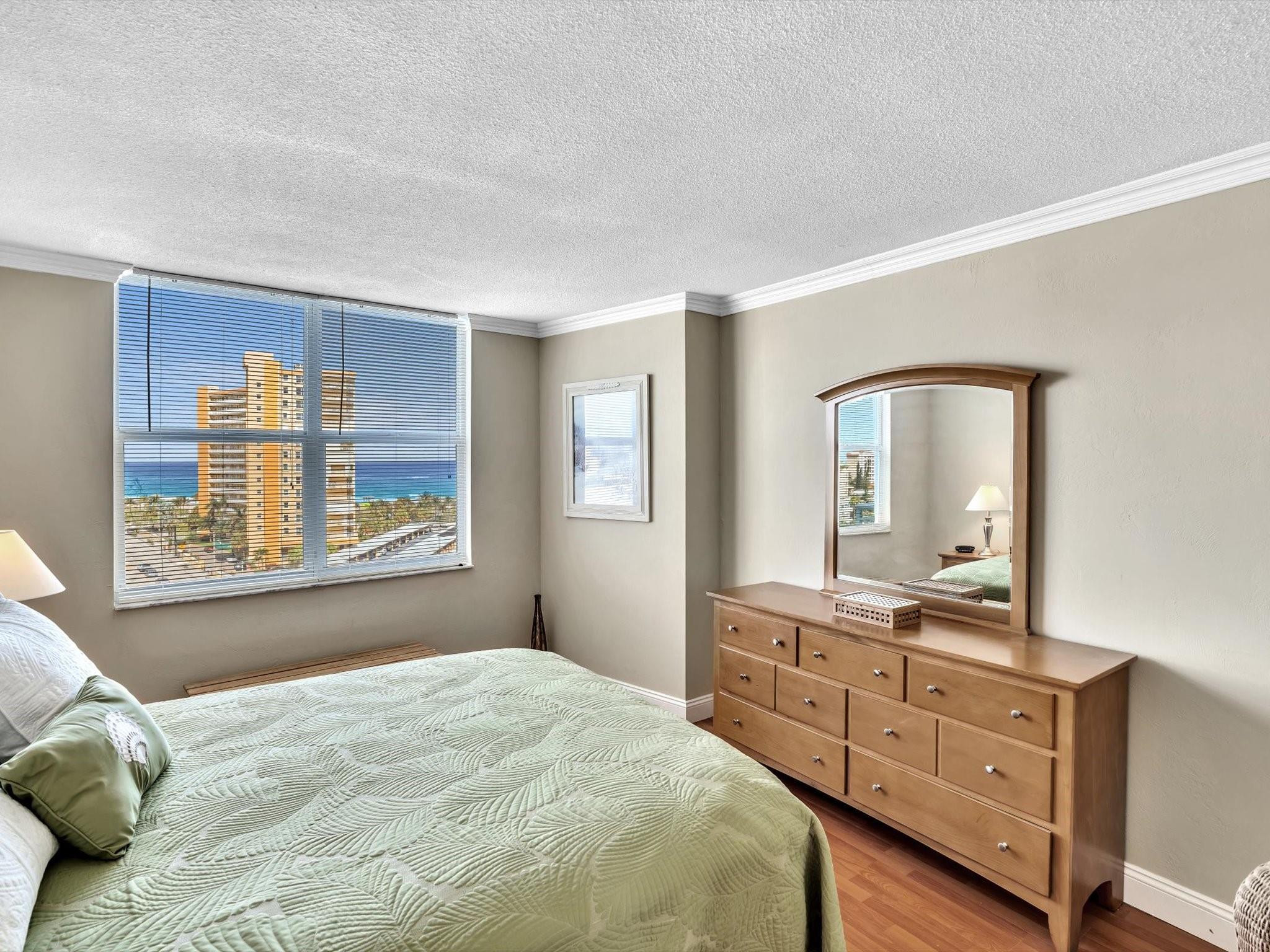 301 N Ocean Blvd 907