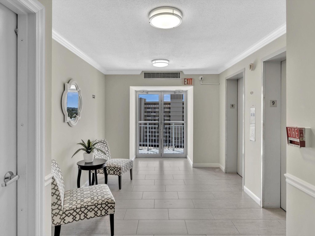 301 N Ocean Blvd 907