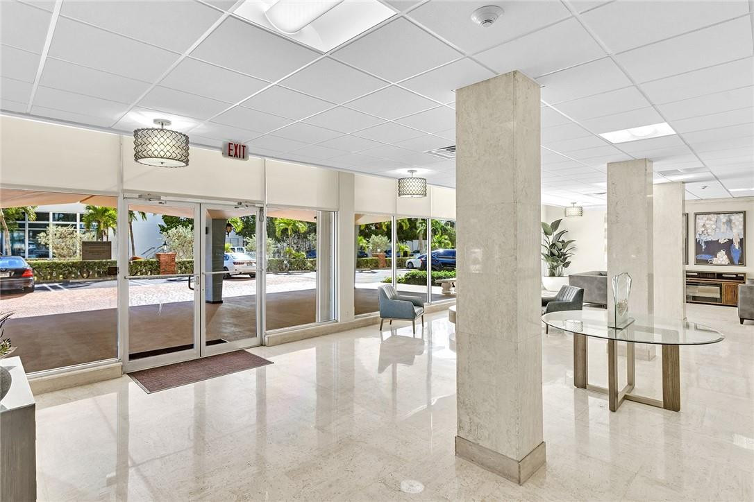 305 N Pompano Beach Blvd 1402