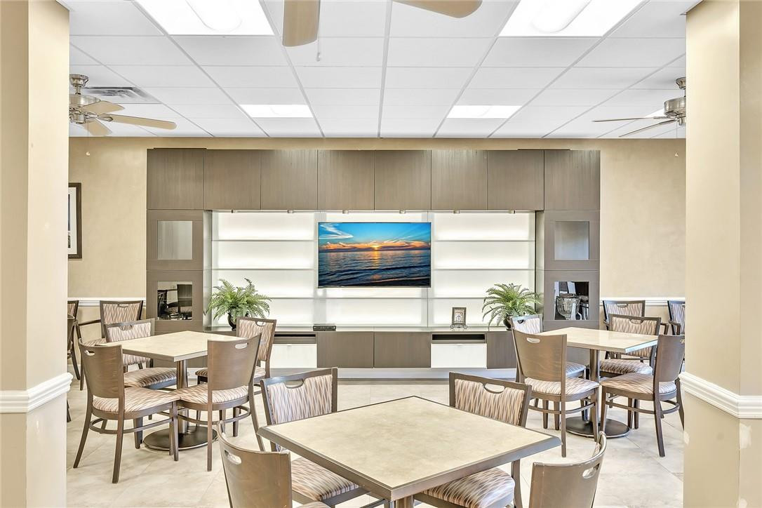 305 N Pompano Beach Blvd 1402