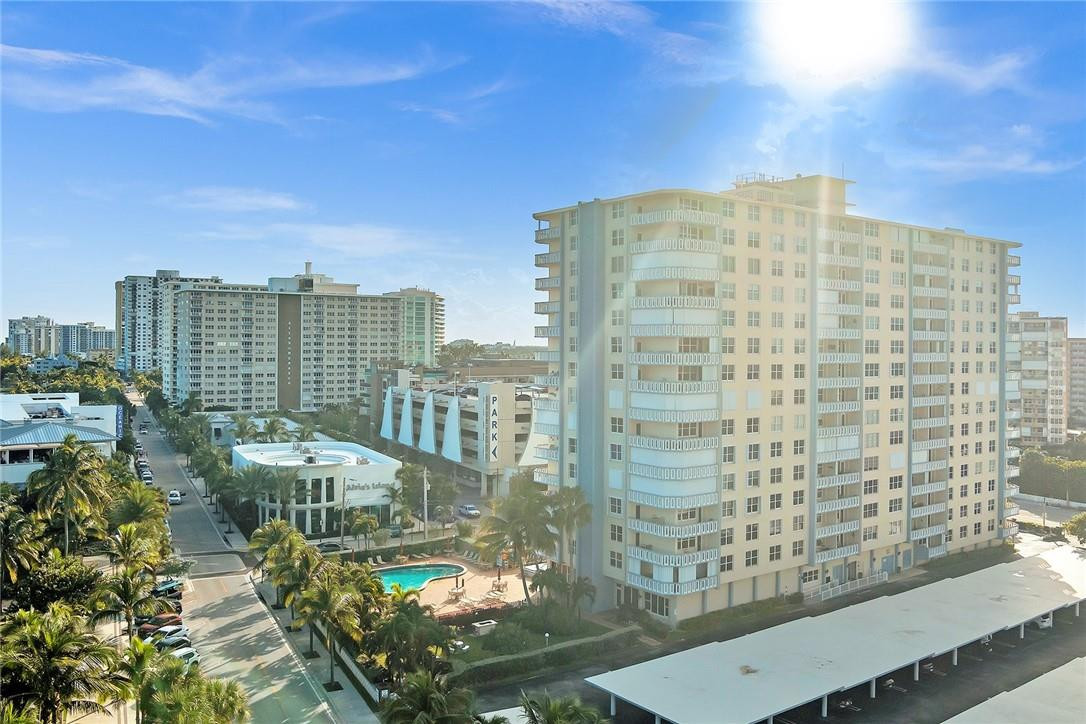 305 N Pompano Beach Blvd 1402