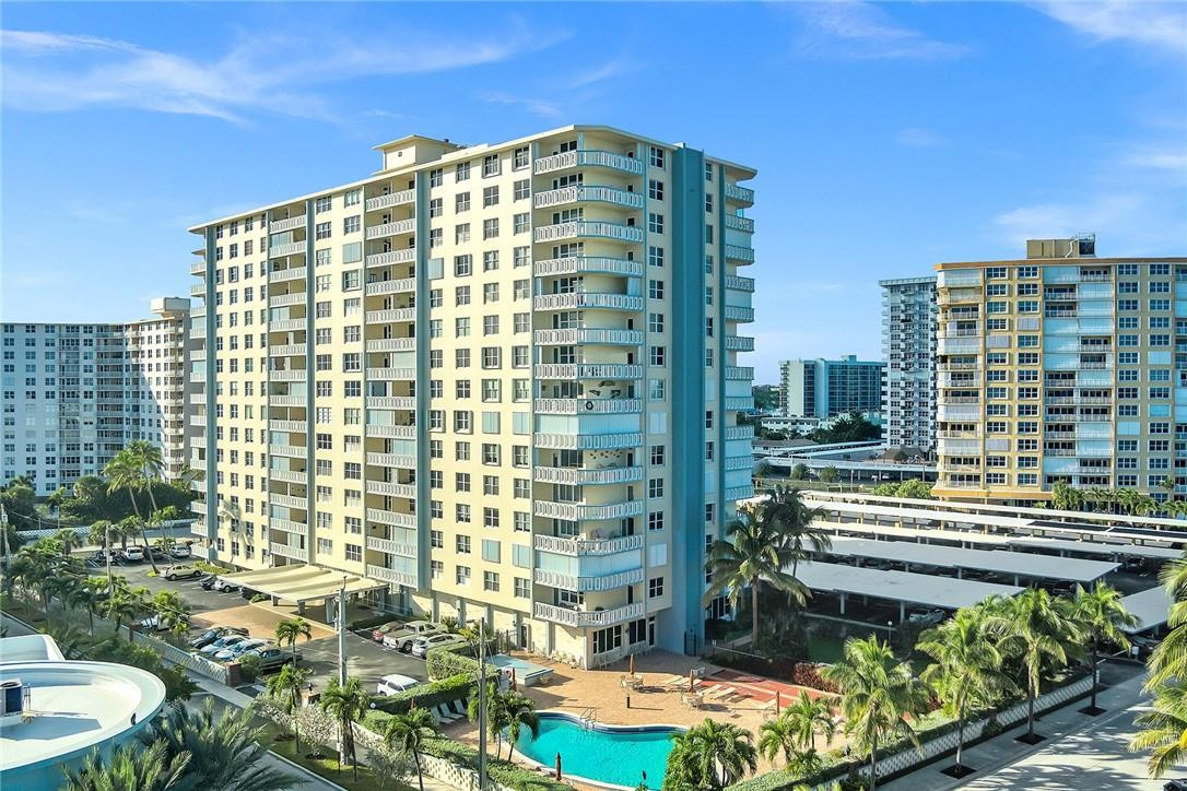 305 N Pompano Beach Blvd 1402