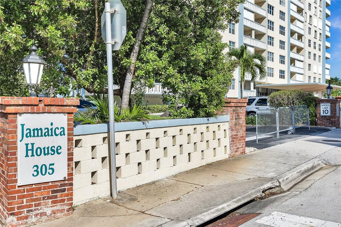 305 N Pompano Beach Blvd 1402