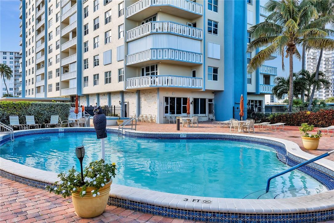 305 N Pompano Beach Blvd 1402