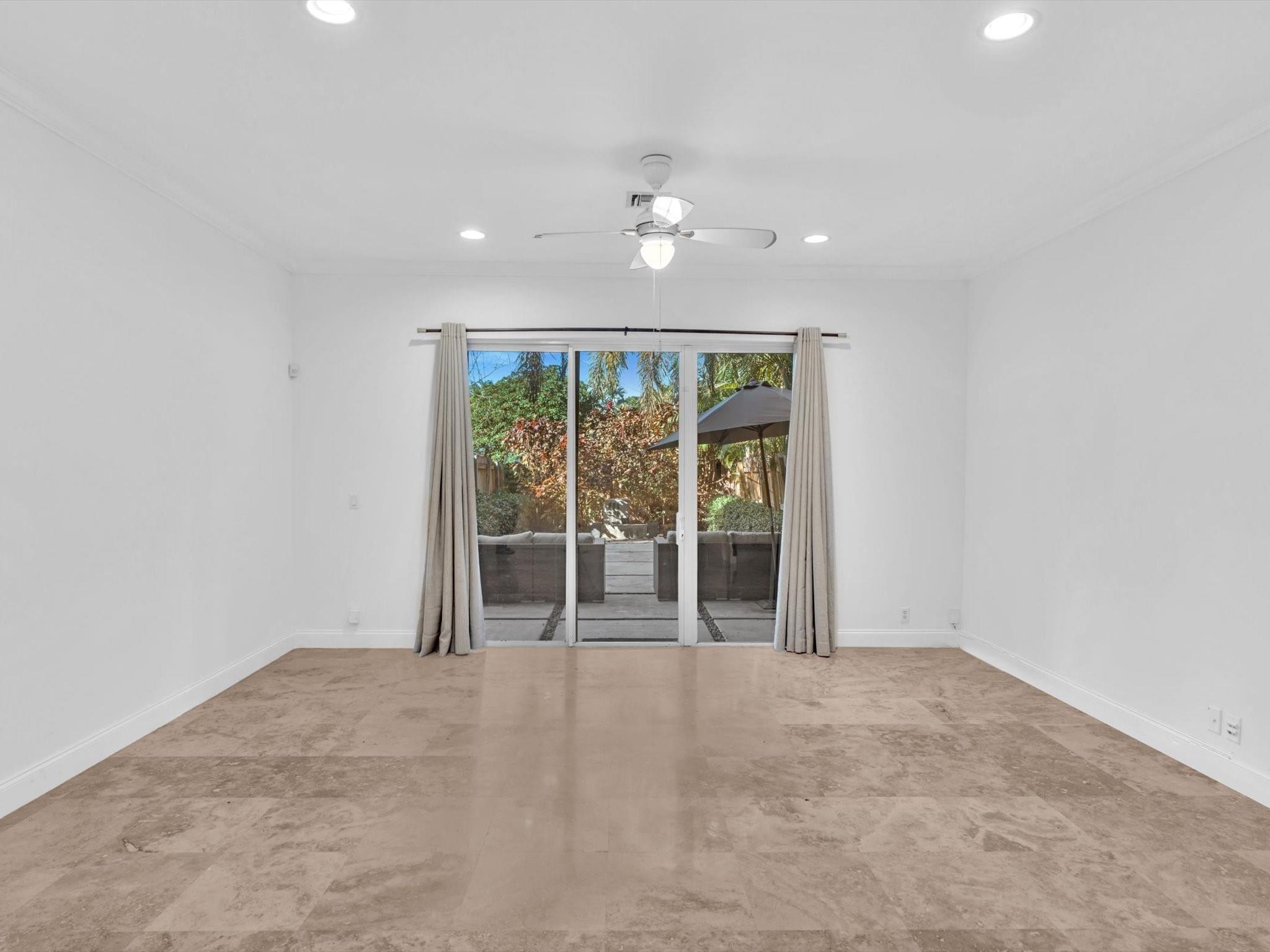 1139 NE 13th Ave 1139