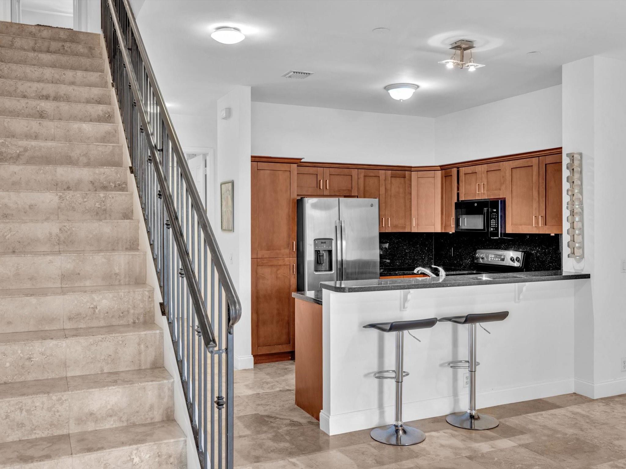 1139 NE 13th Ave 1139