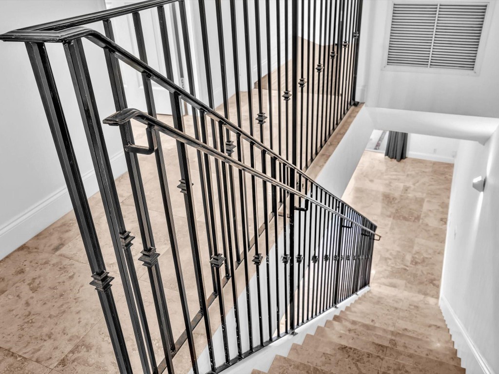 1139 NE 13th Ave 1139