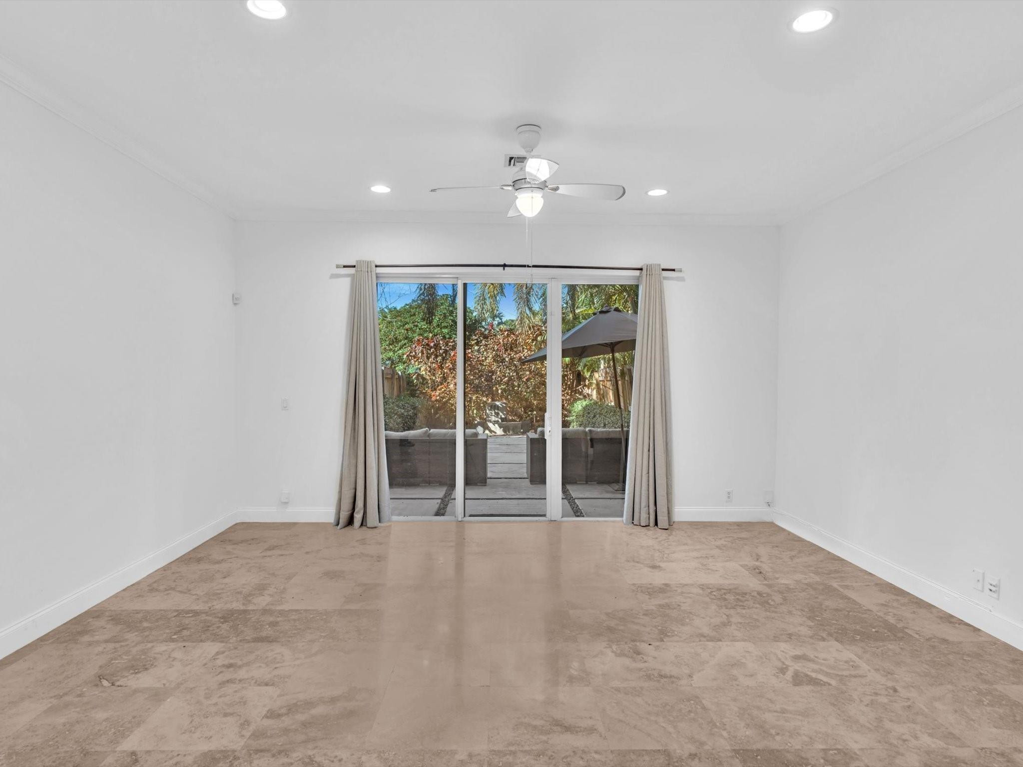 1139 NE 13th Ave 1139