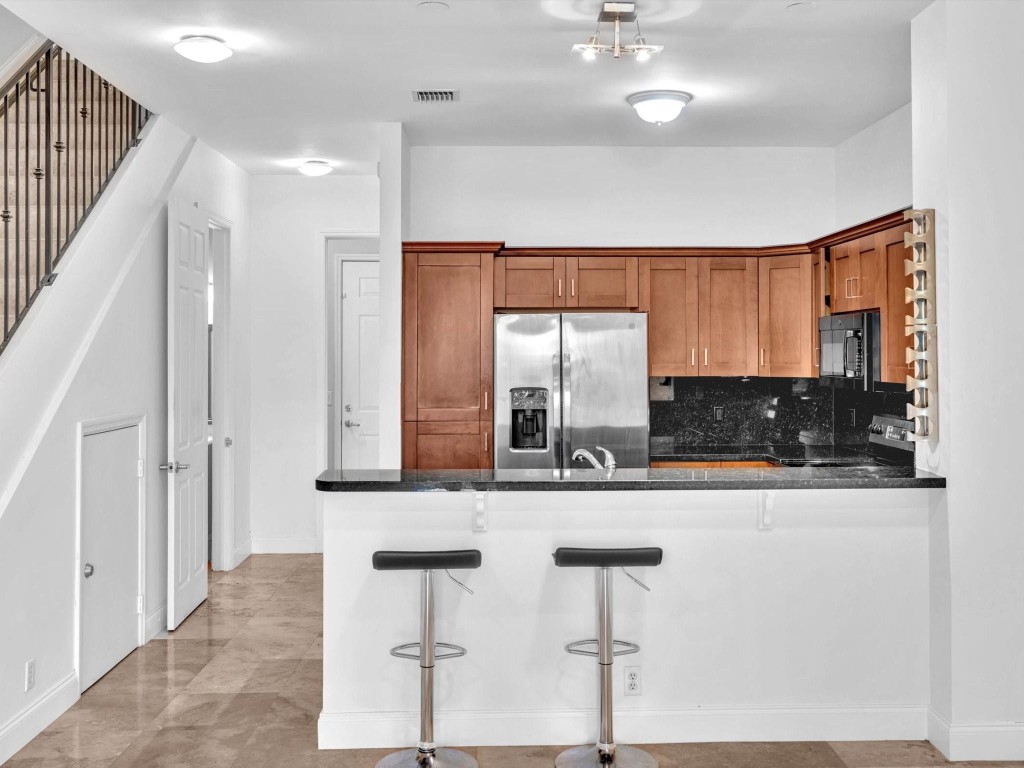 1139 NE 13th Ave 1139