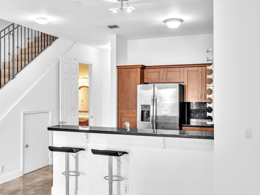 1139 NE 13th Ave 1139