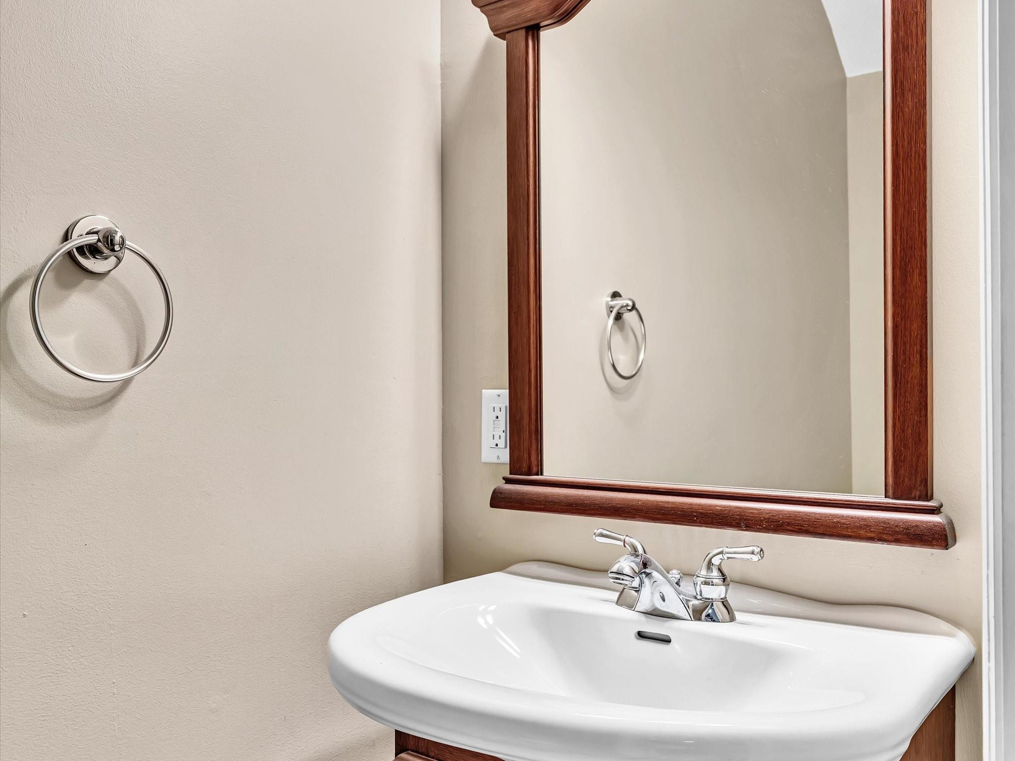 1139 NE 13th Ave 1139