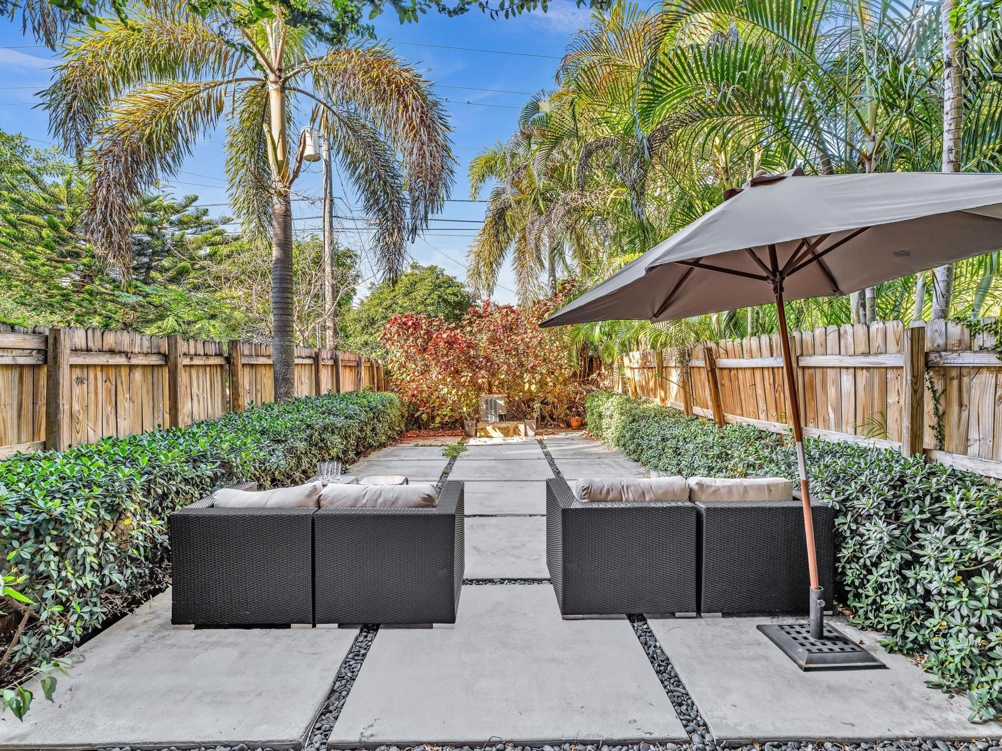 1139 NE 13th Ave 1139