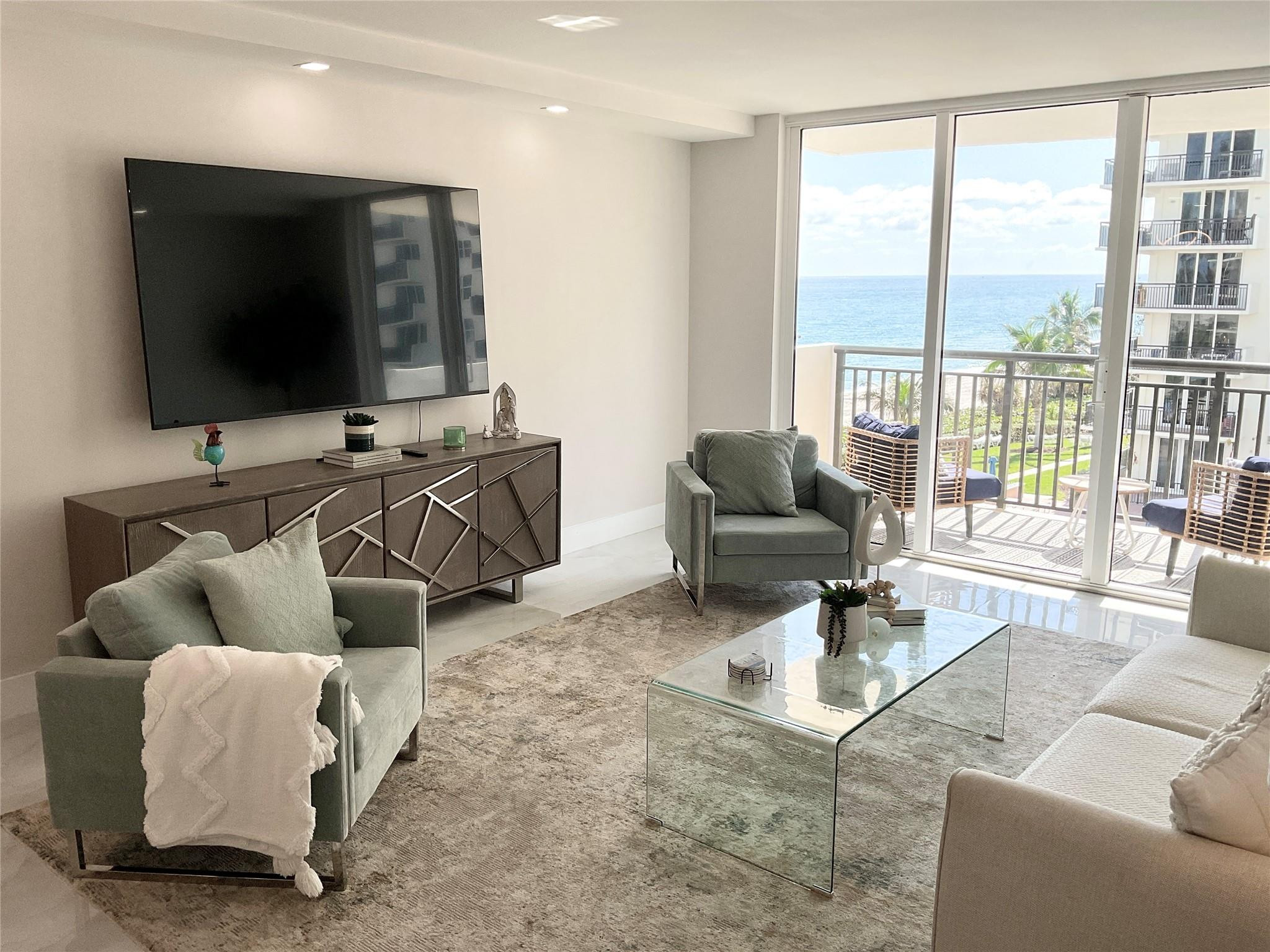 1149 Hillsboro Mile 410