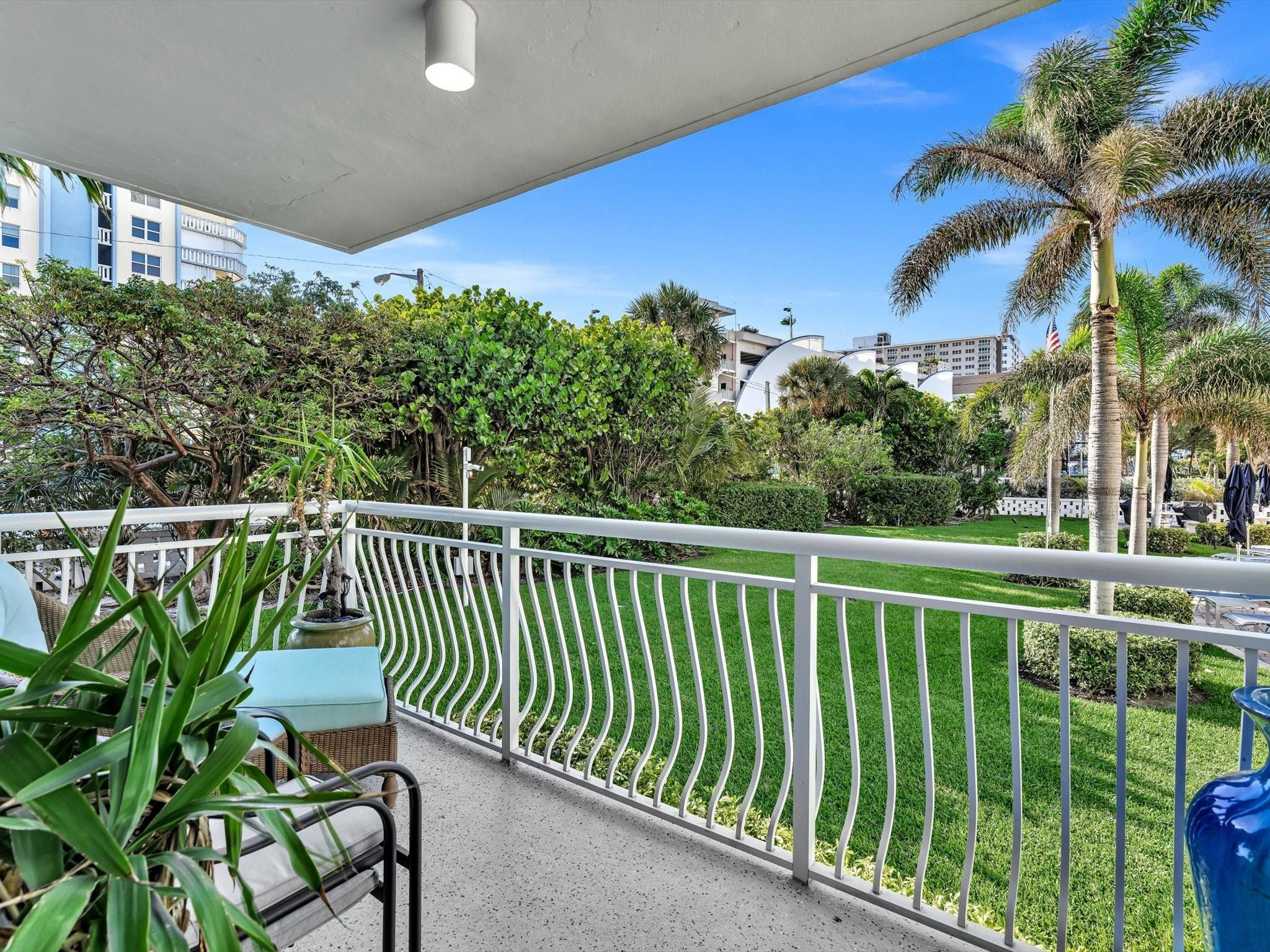 301 N Ocean Blvd 106