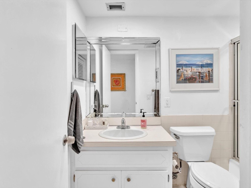 301 N Ocean Blvd 106