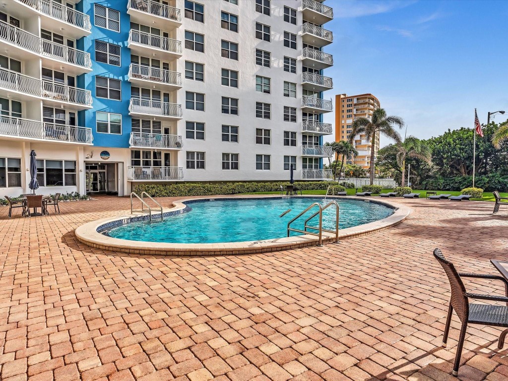 301 N Ocean Blvd 106