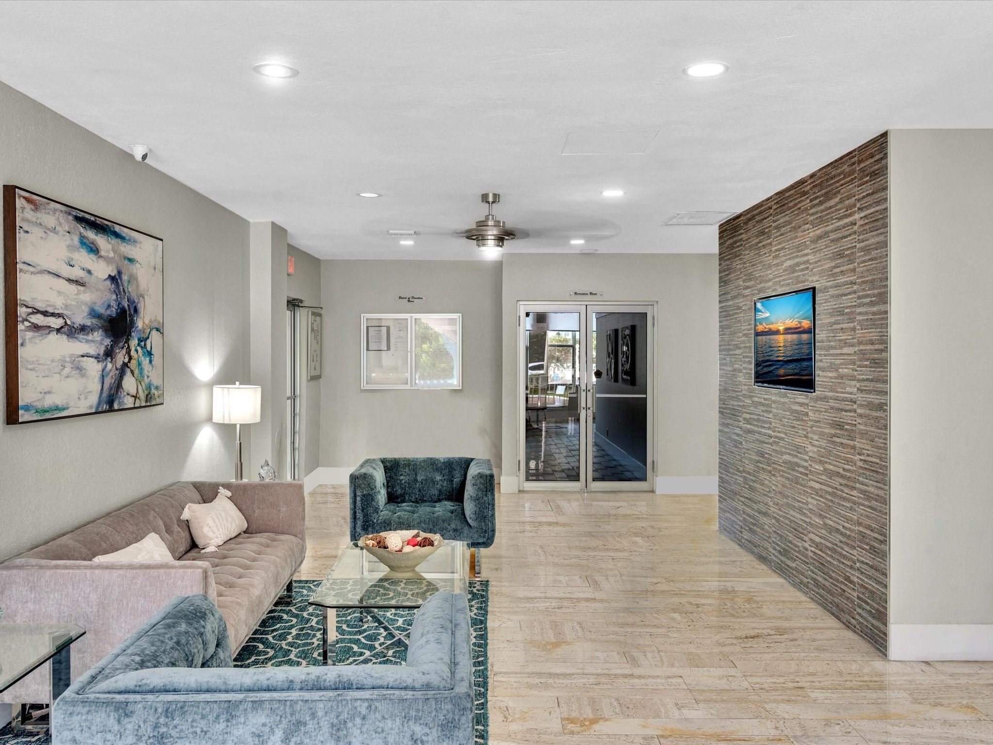 301 N Ocean Blvd 106