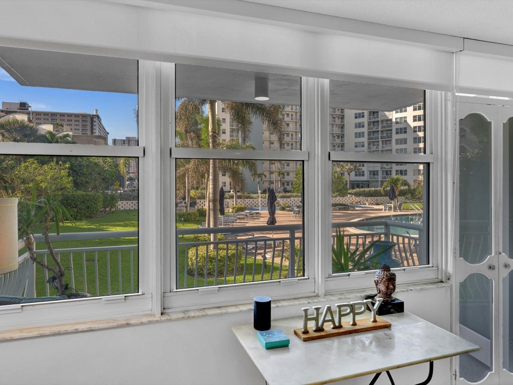 301 N Ocean Blvd 106