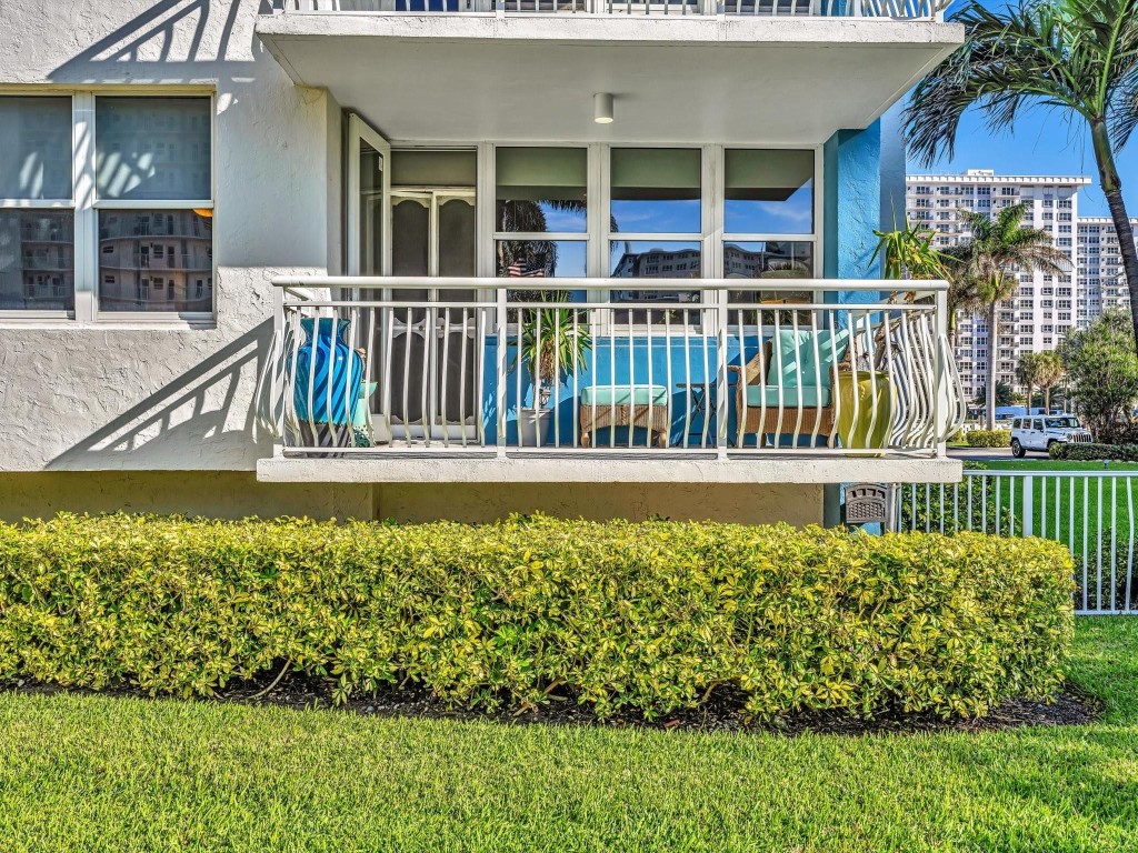 301 N Ocean Blvd 106