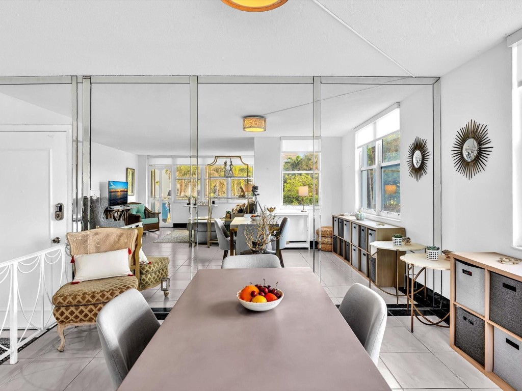 301 N Ocean Blvd 106