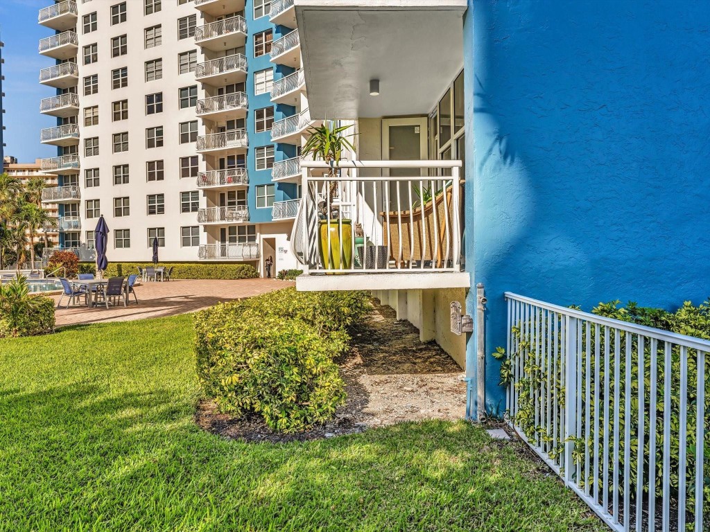 301 N Ocean Blvd 106