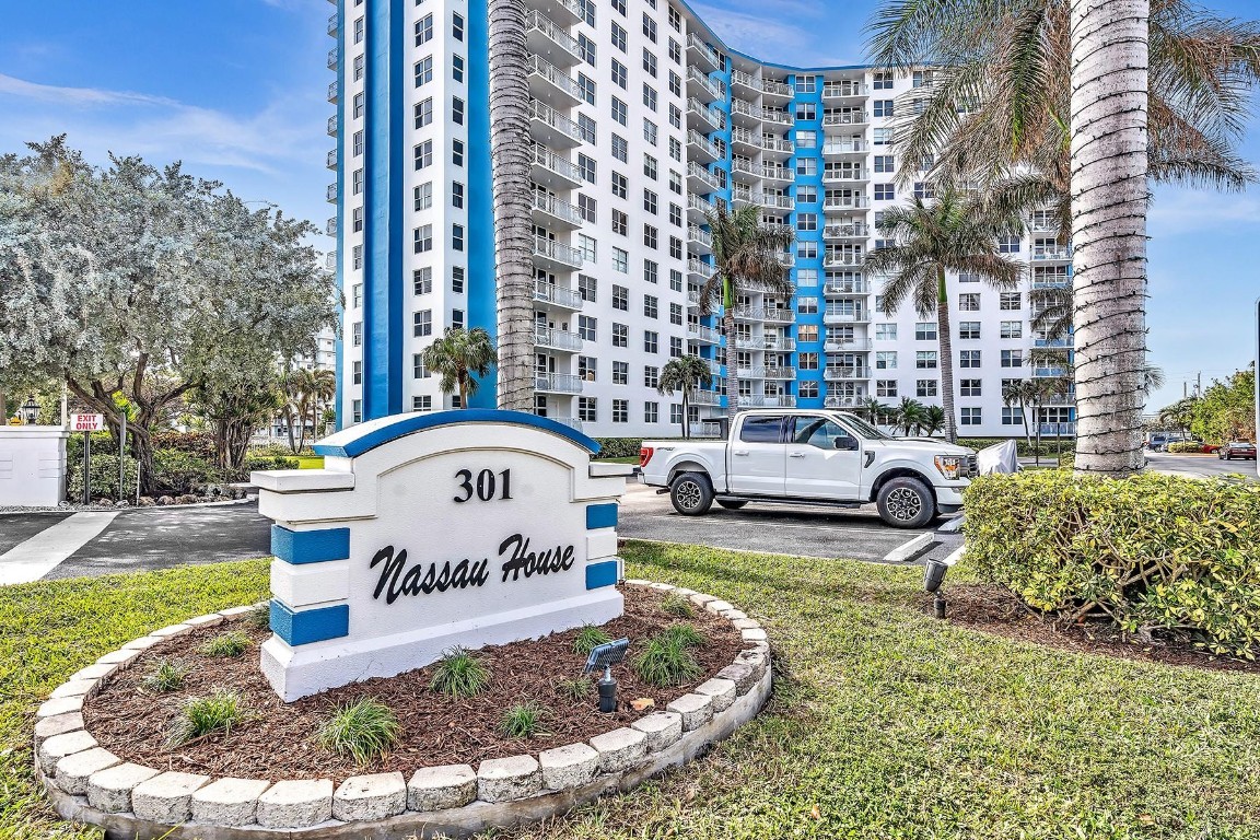 301 N Ocean Blvd 106