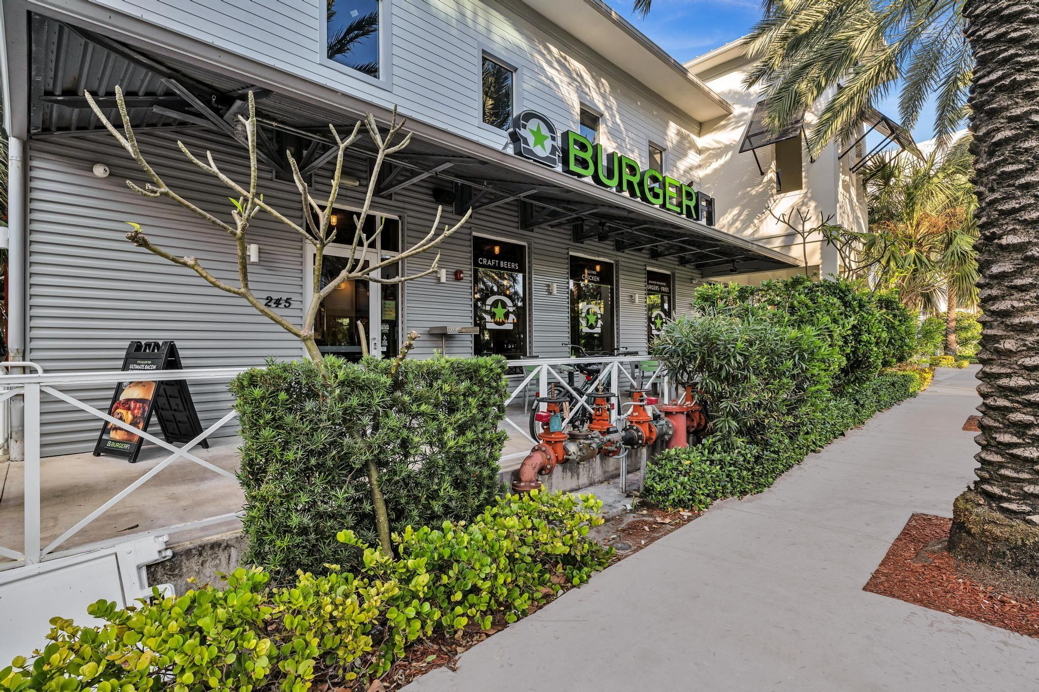 301 N Ocean Blvd 106