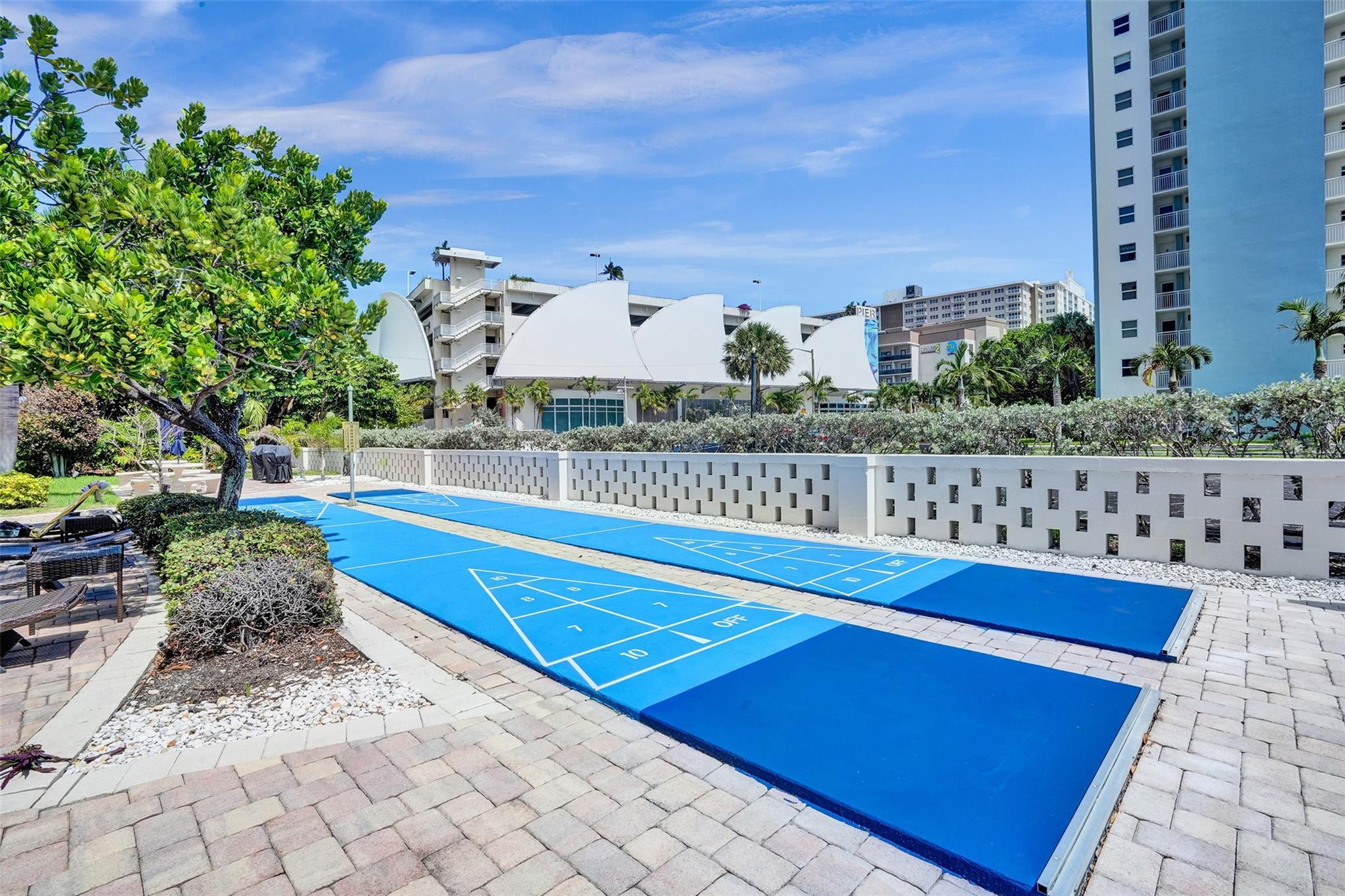 301 N Ocean Boulevard 307