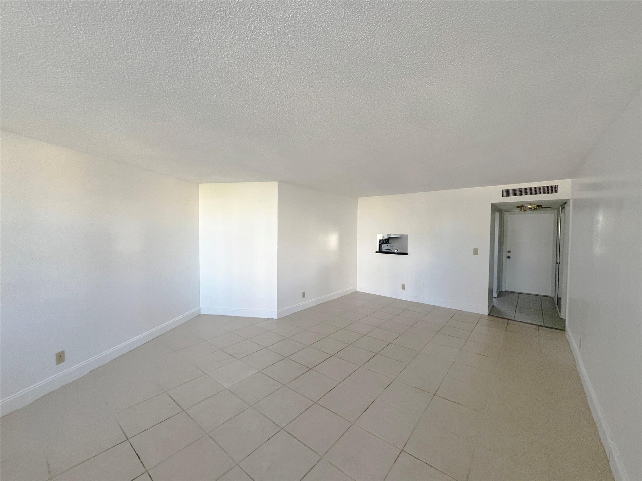 301 N Ocean Boulevard 307