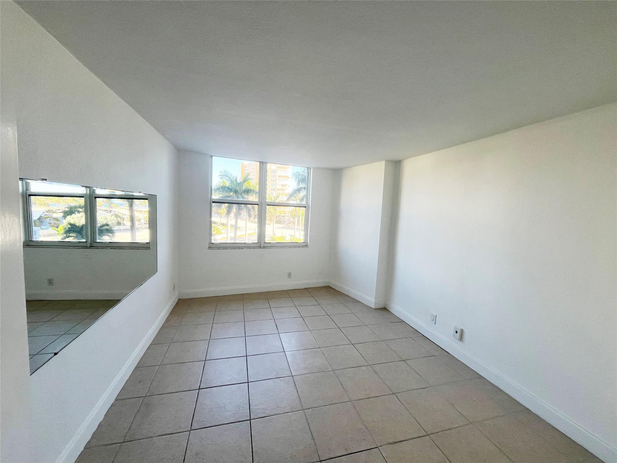 301 N Ocean Boulevard 307