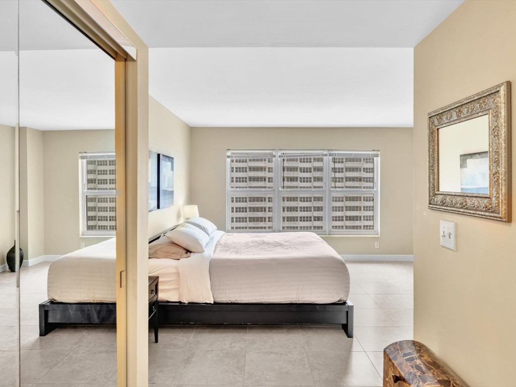 3900 GALT OCEAN DR 1214