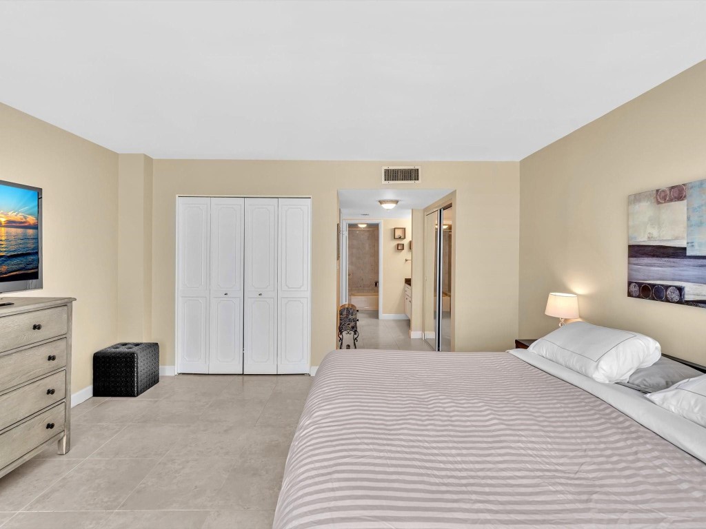 3900 GALT OCEAN DR 1214