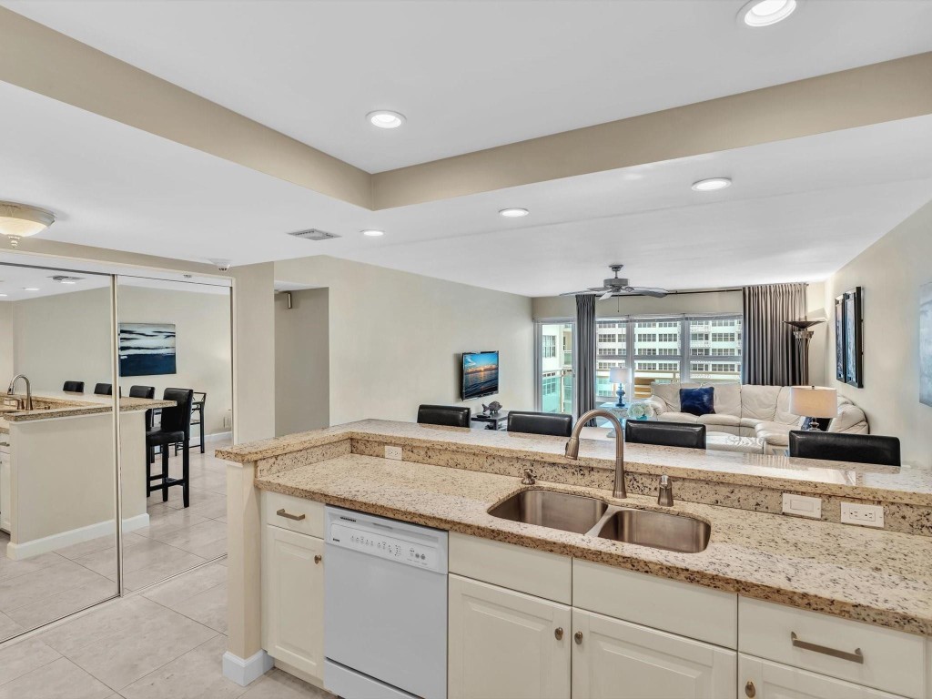 3900 GALT OCEAN DR 1214