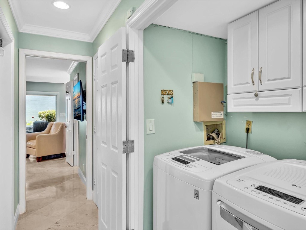 1194 Hillsboro Mile 64