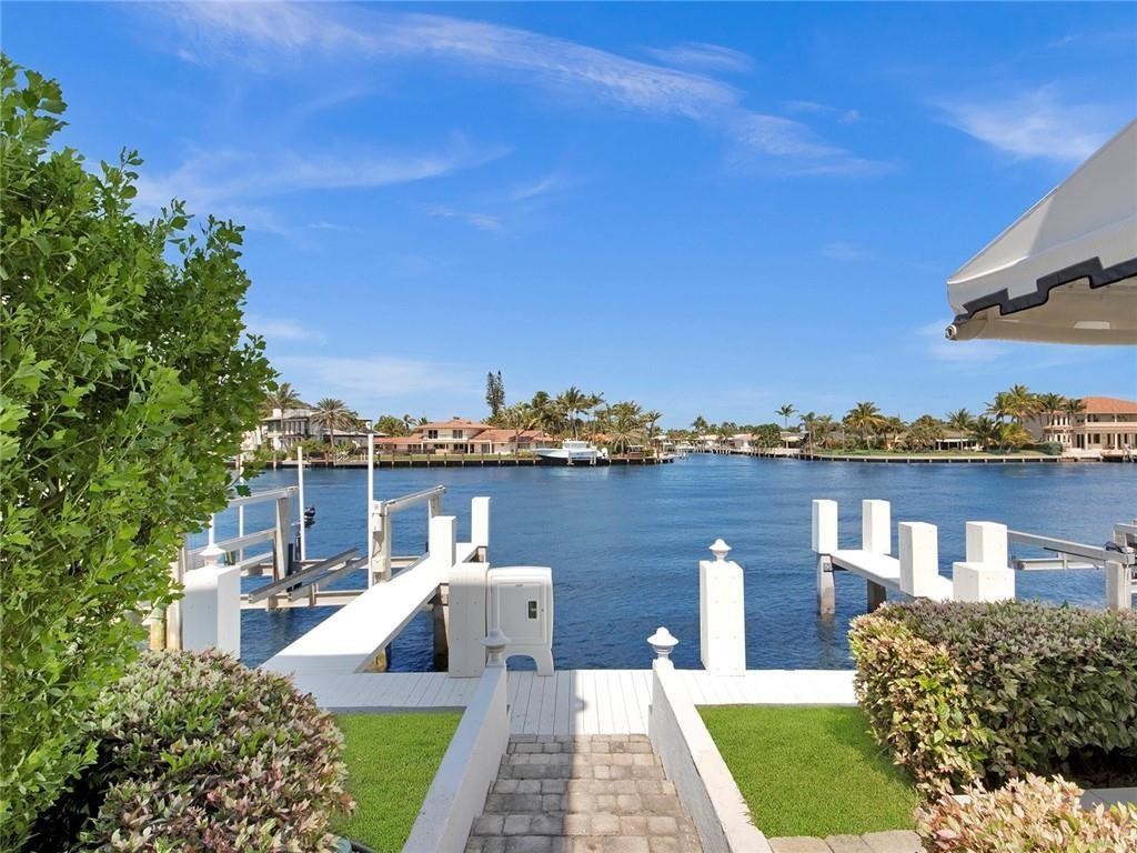 1194 Hillsboro Mile 64