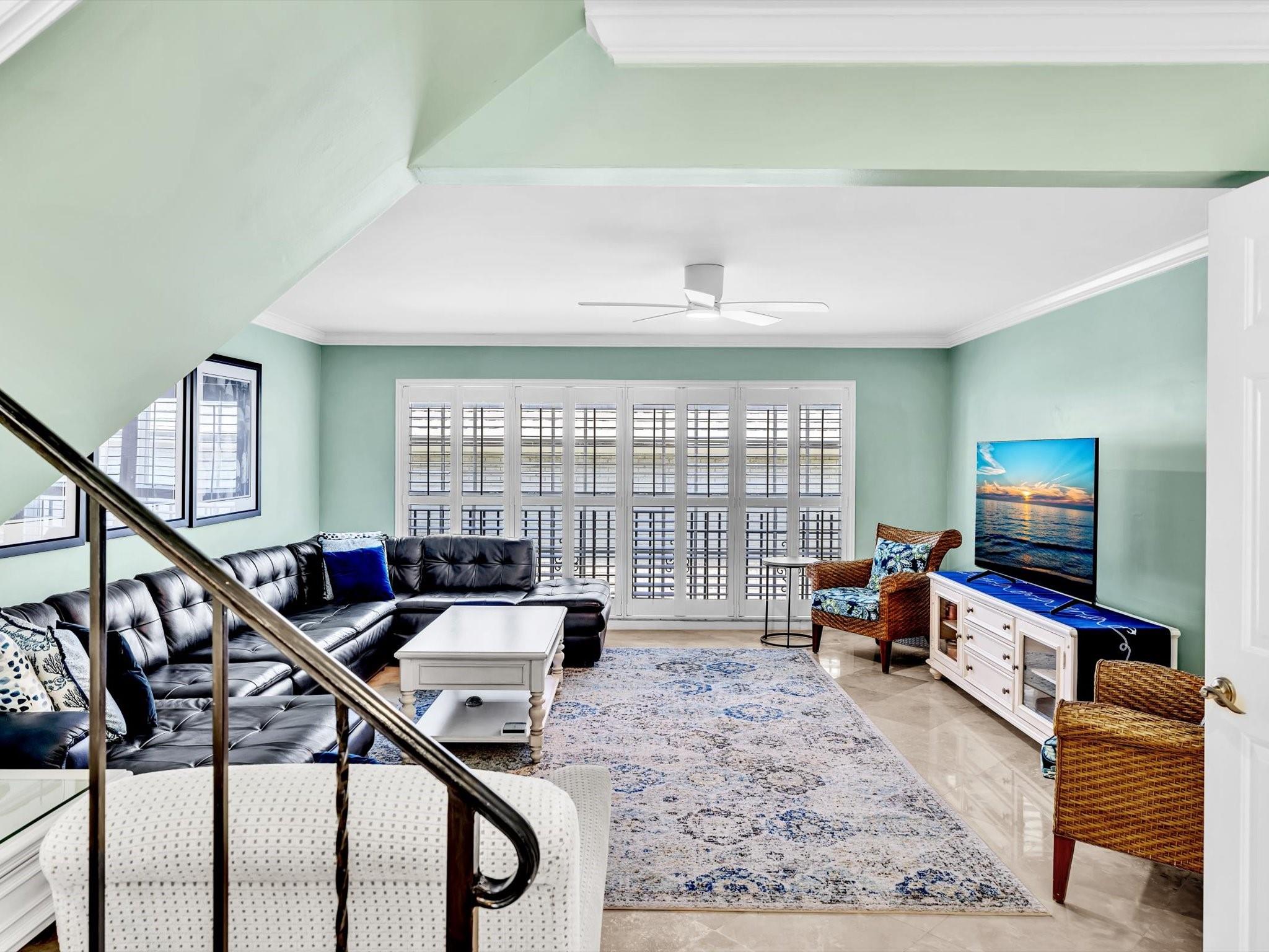 1194 Hillsboro Mile 64