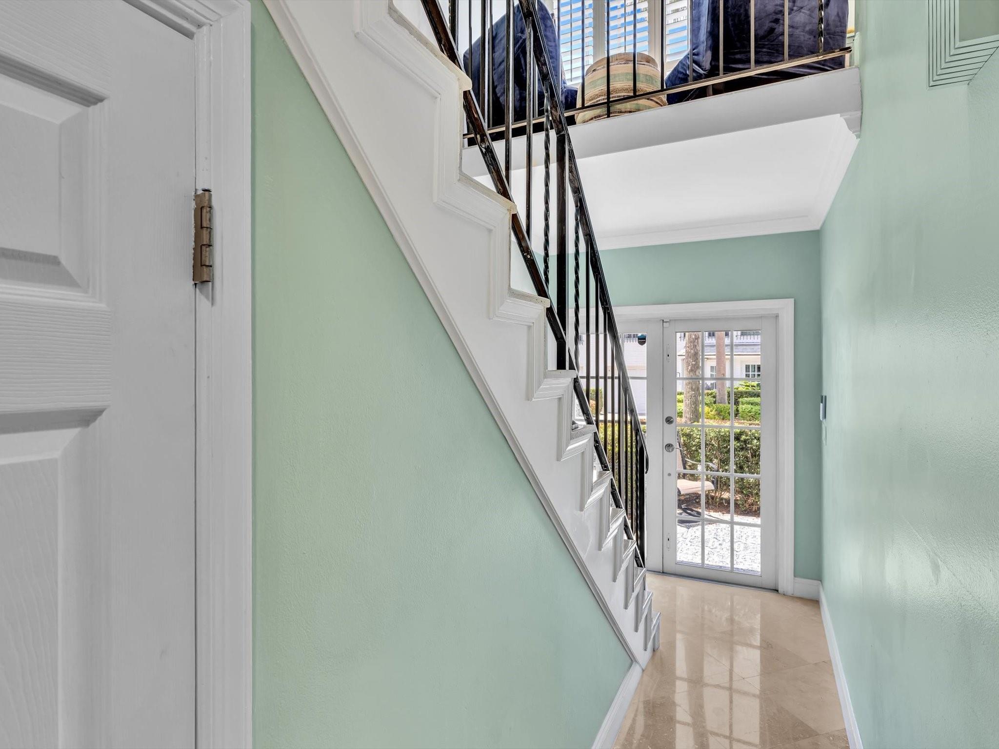 1194 Hillsboro Mile 64