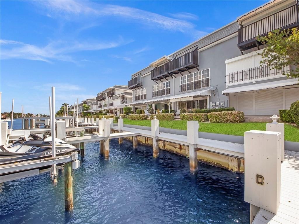 1194 Hillsboro Mile 64