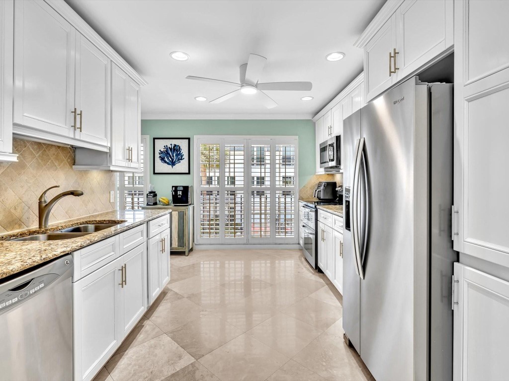 1194 Hillsboro Mile 64