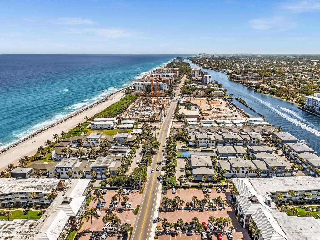 1194 Hillsboro Mile 64