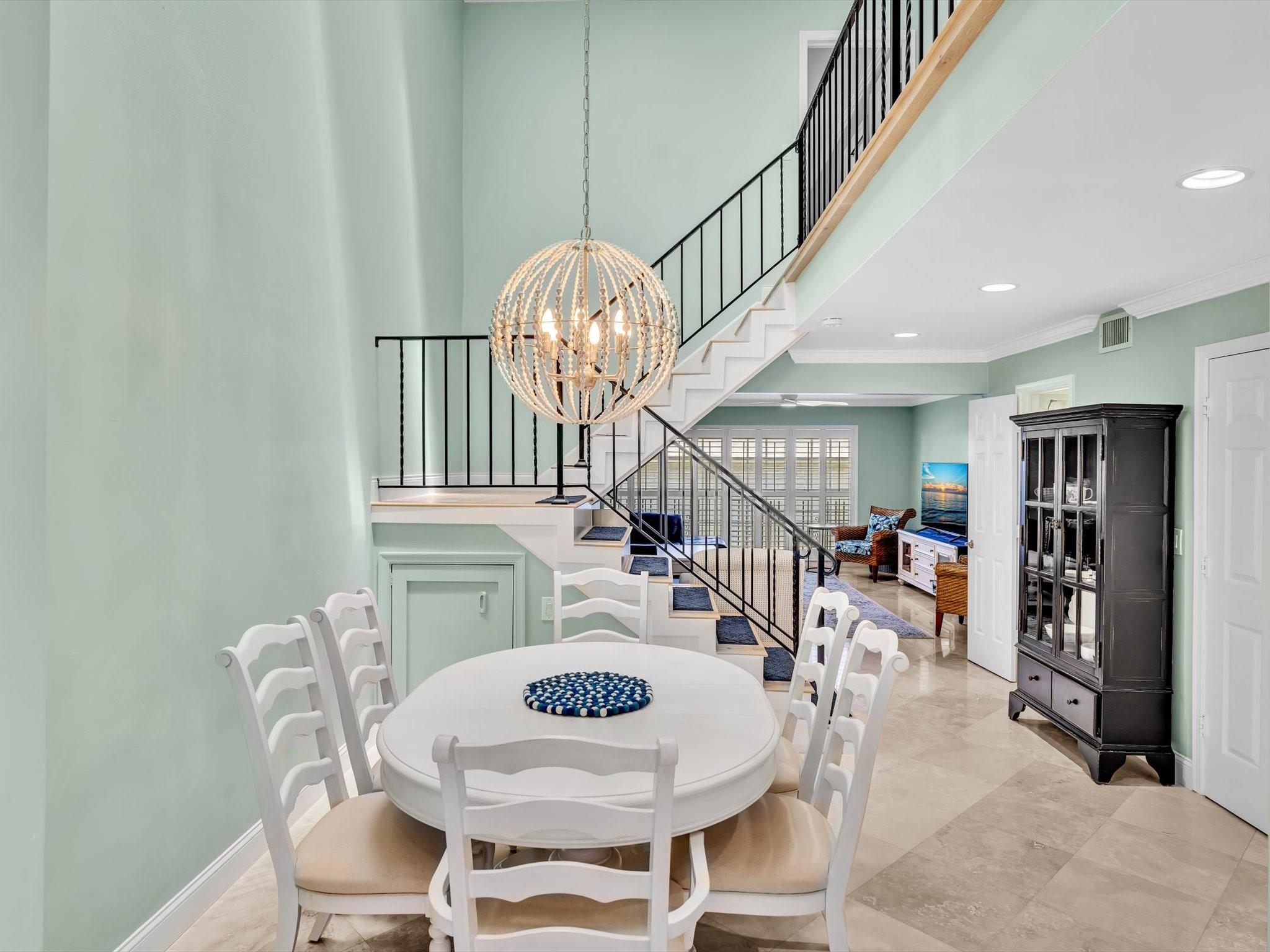 1194 Hillsboro Mile 64