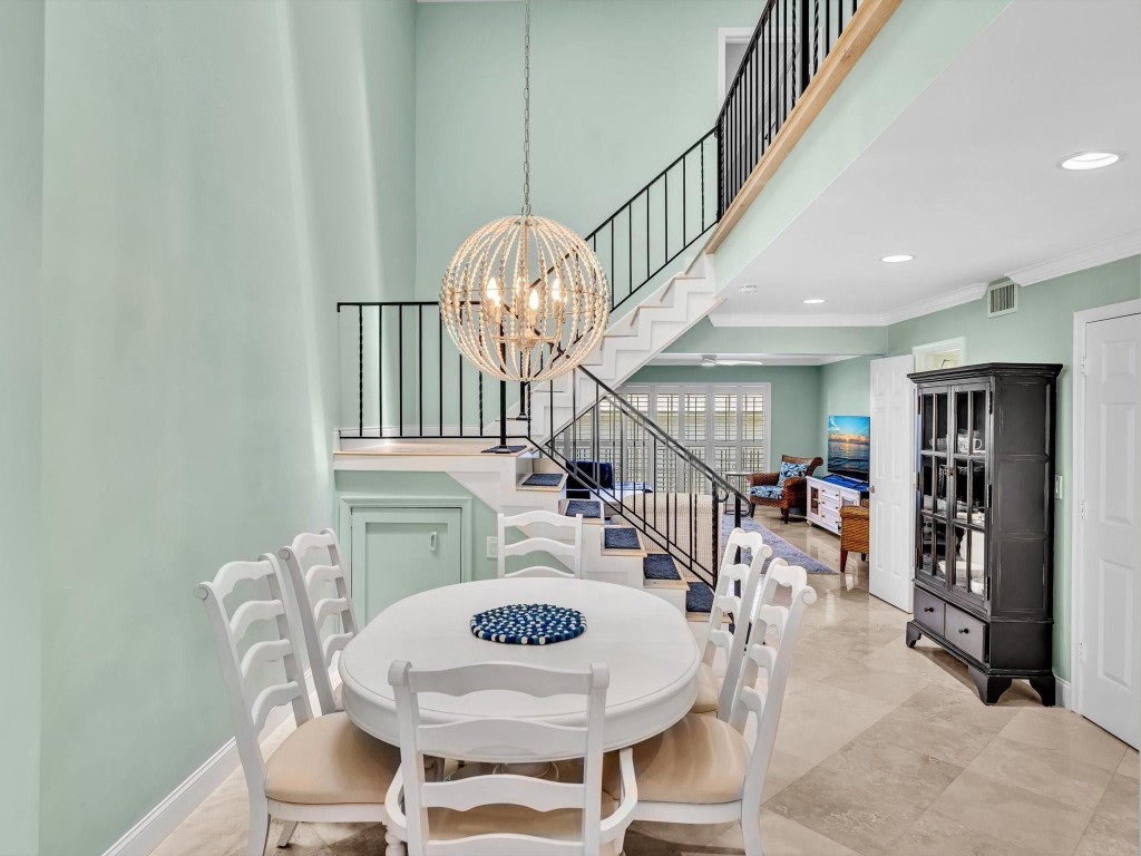 1194 Hillsboro Mile 64