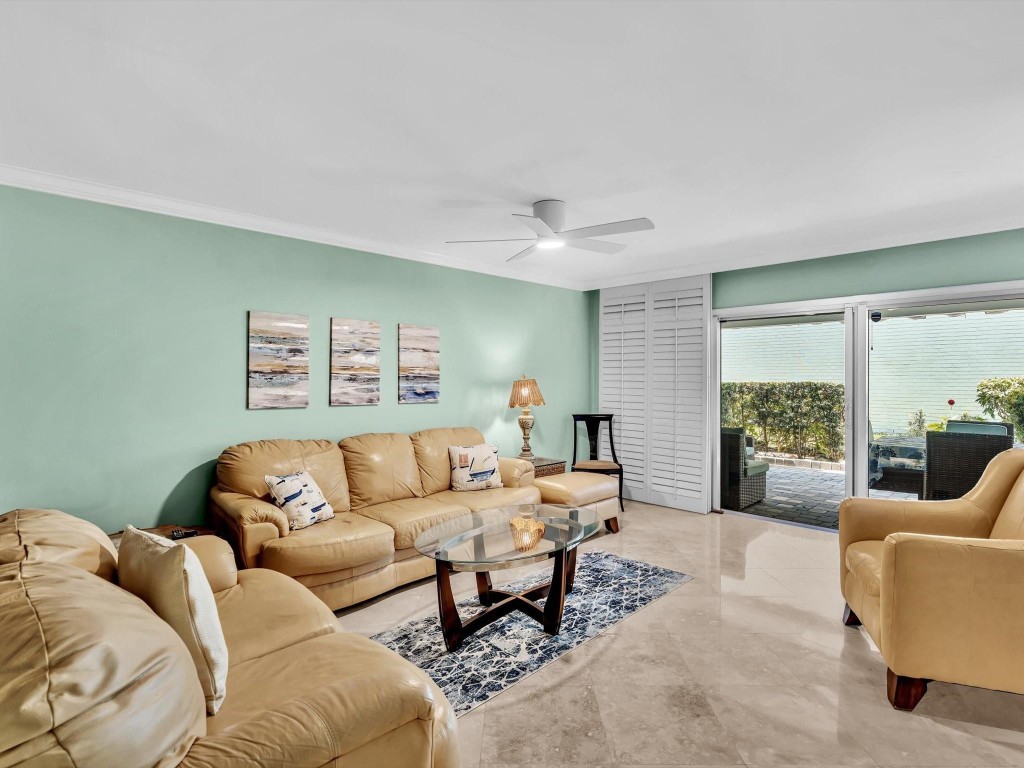 1194 Hillsboro Mile 64