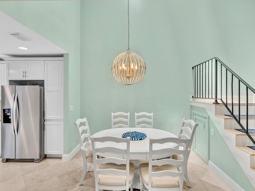 1194 Hillsboro Mile 64