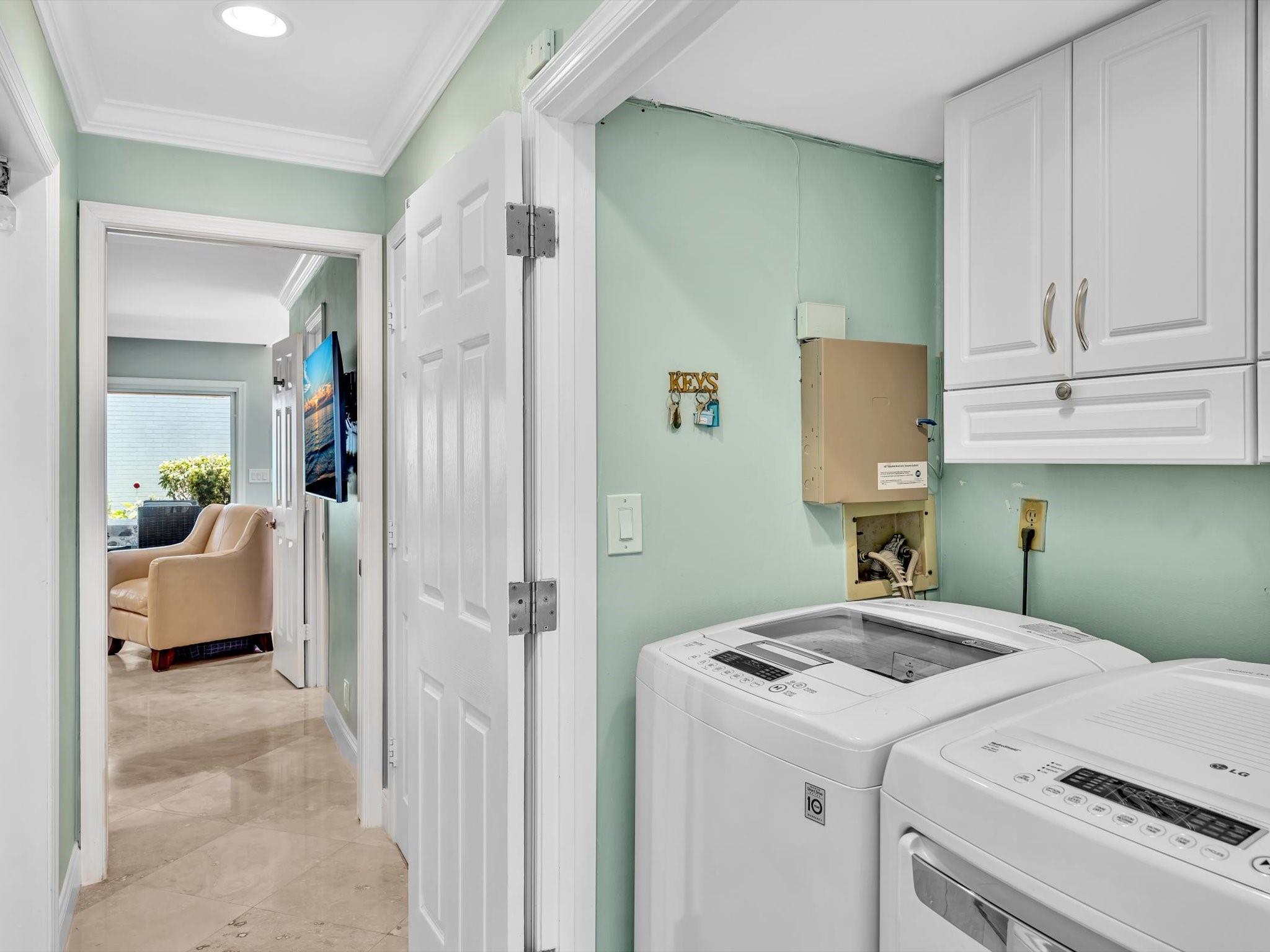 1194 Hillsboro Mile 64