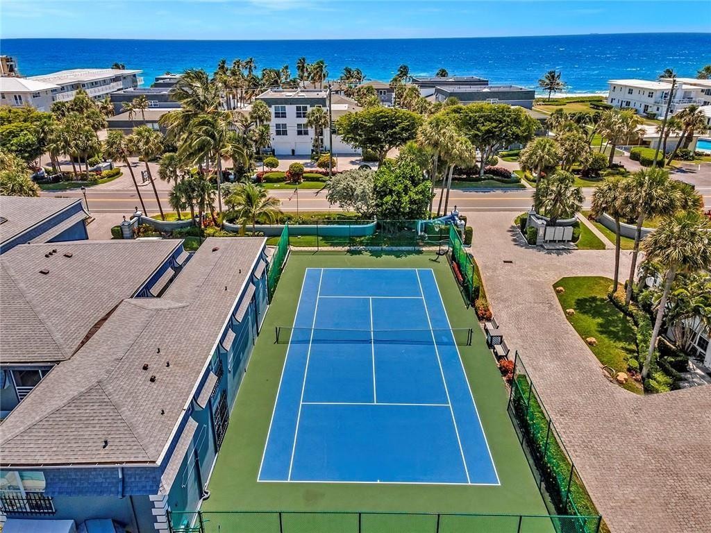 1194 Hillsboro Mile 64